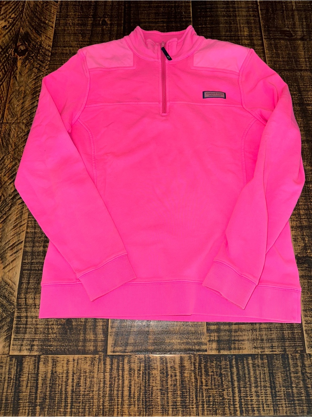 Vineyard Vines size M pink